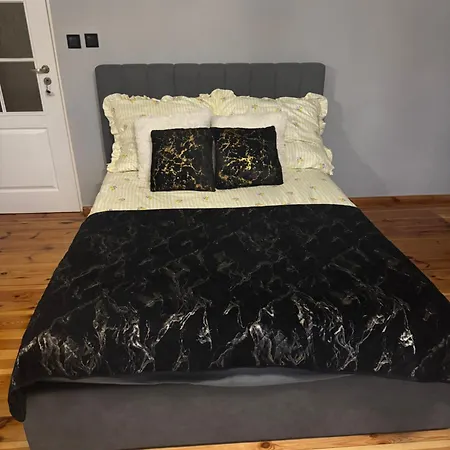 Pomaranczowy Vendégház 3*